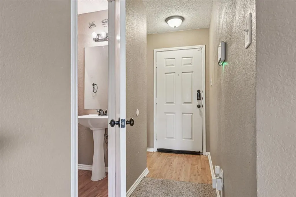 6756 Shadow Creek Drive