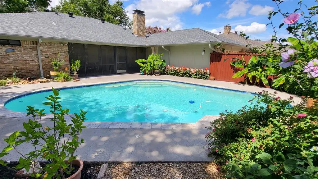 1520 Papeete Drive