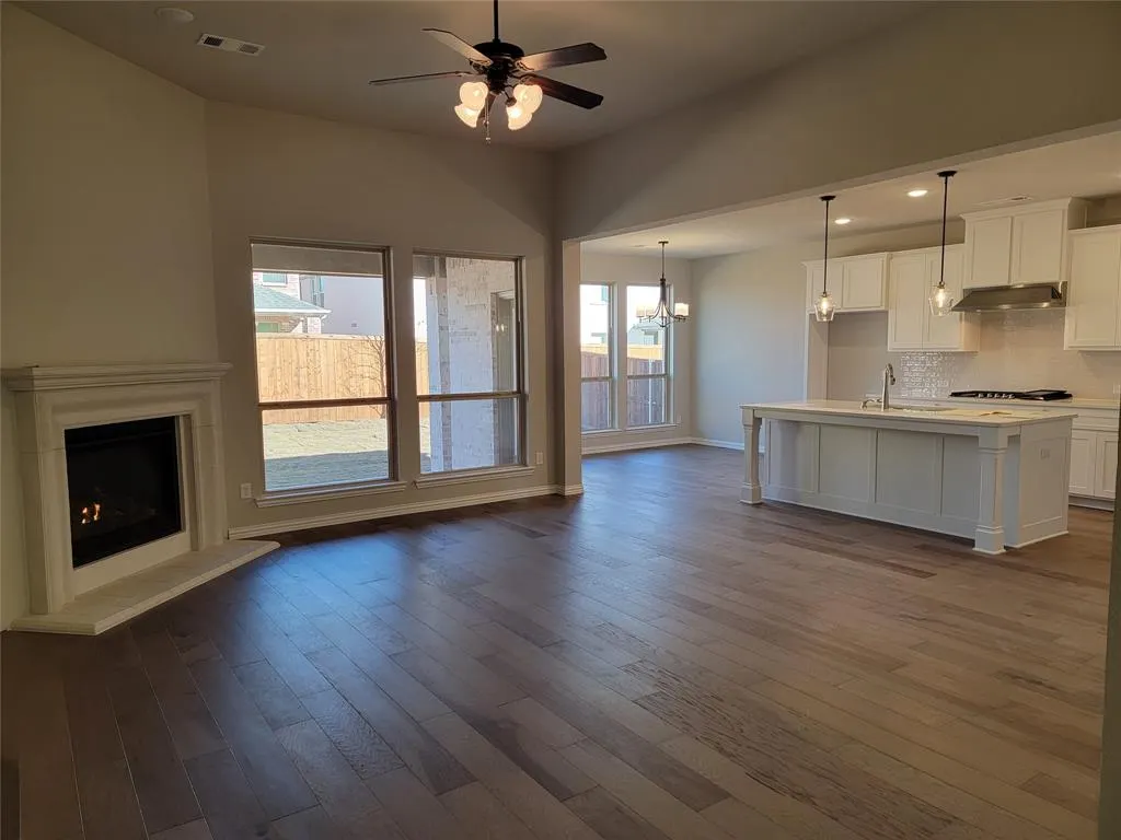 1708 Daisy Corner Drive
