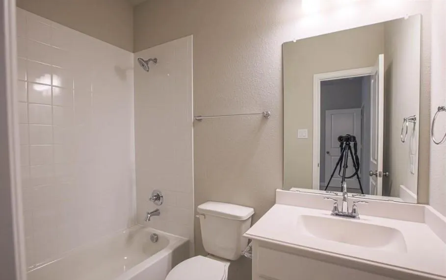 1708 Daisy Corner Drive