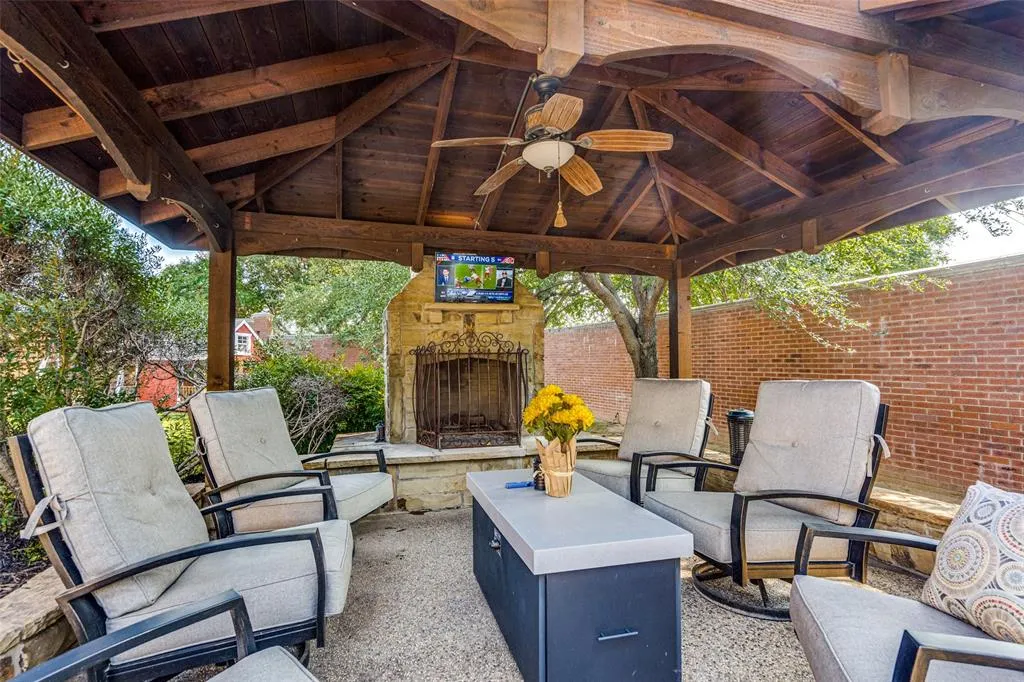 4701 Paxton Lane