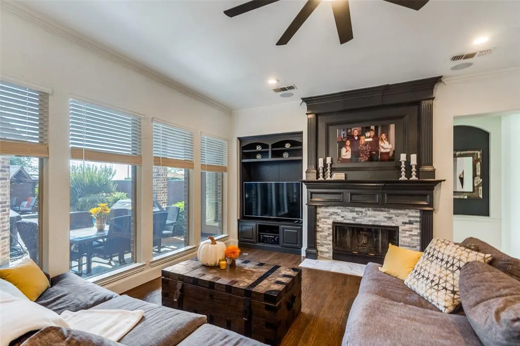 4701 Paxton Lane