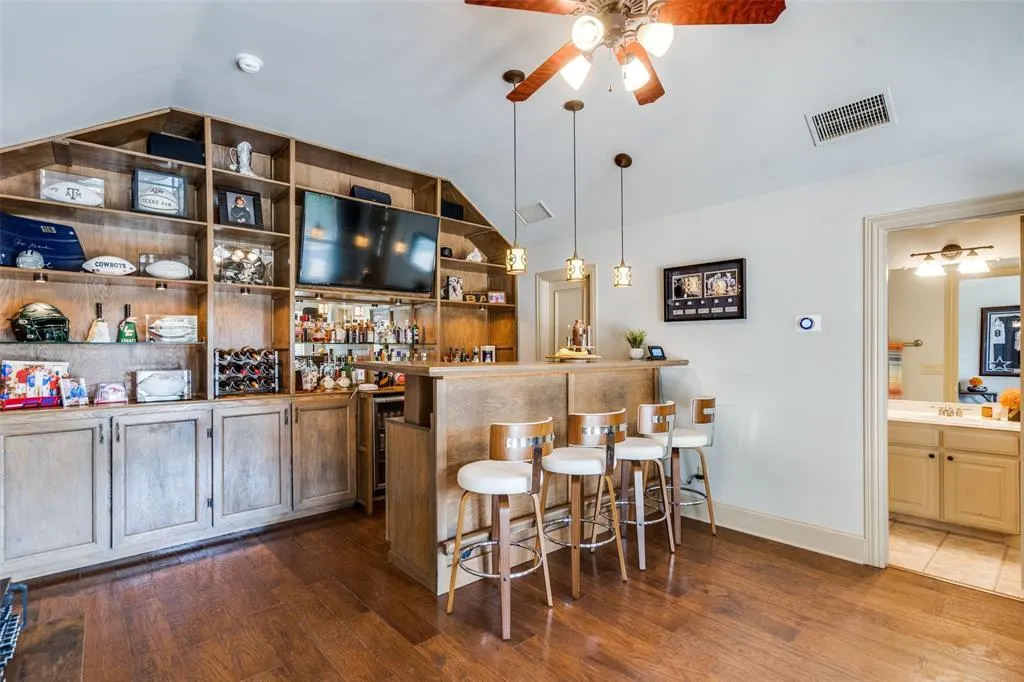 4701 Paxton Lane