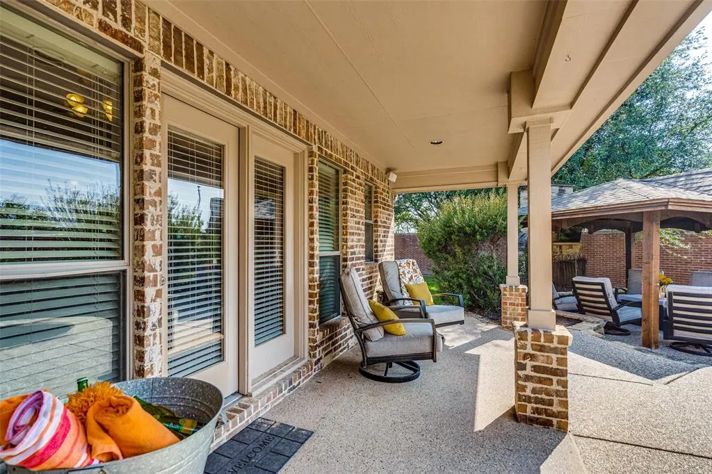 4701 Paxton Lane