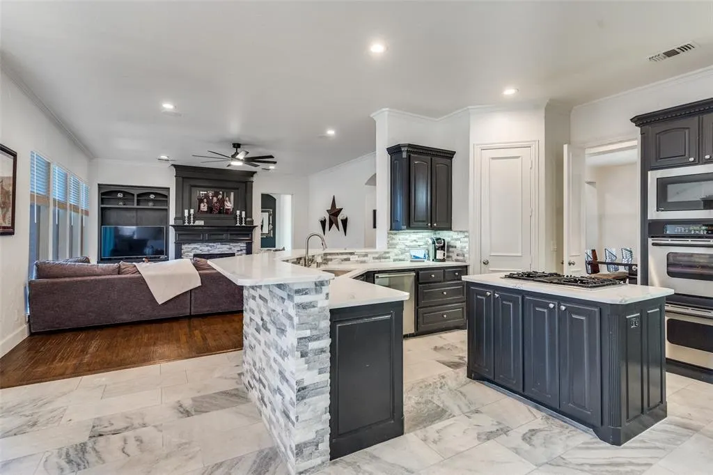 4701 Paxton Lane