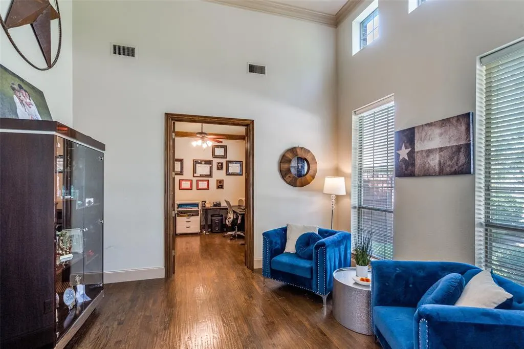 4701 Paxton Lane