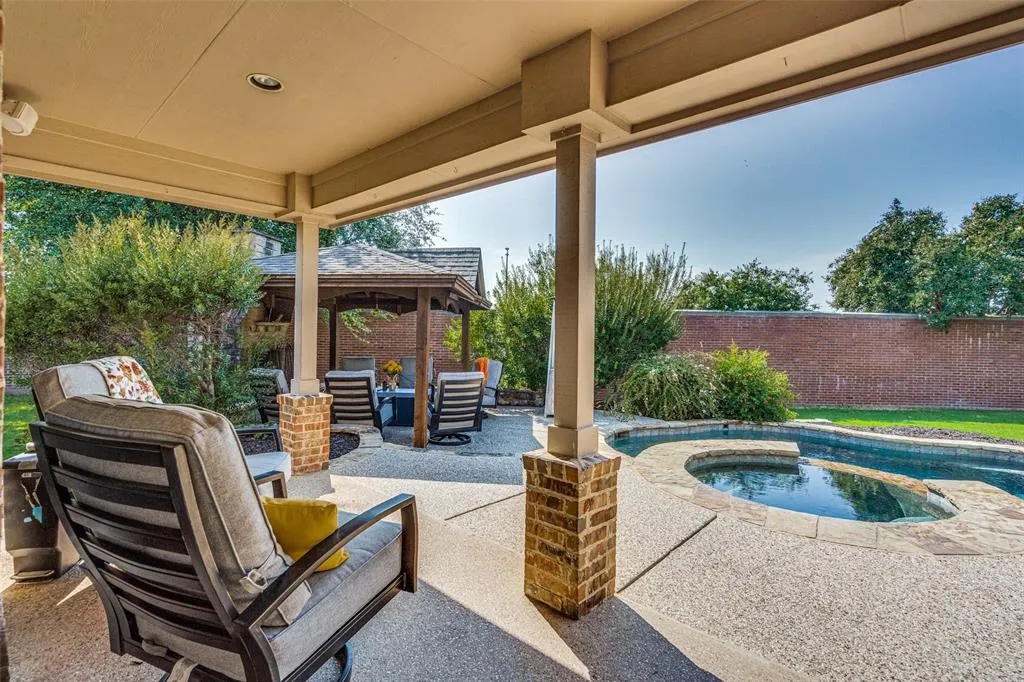 4701 Paxton Lane
