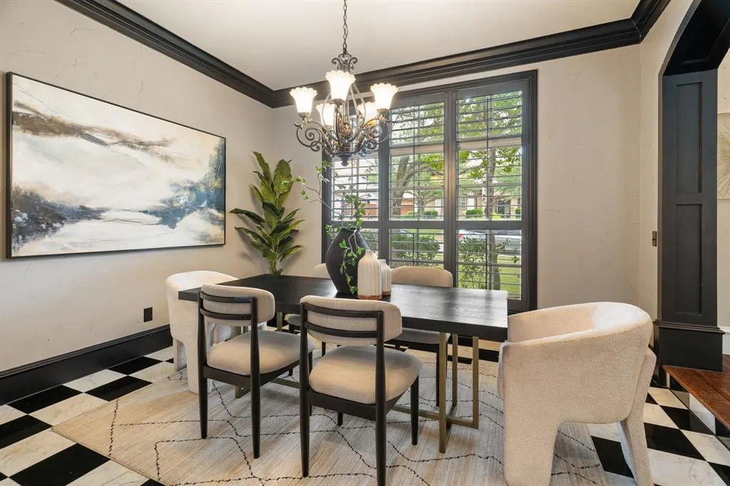 3305 Timber Glen Lane