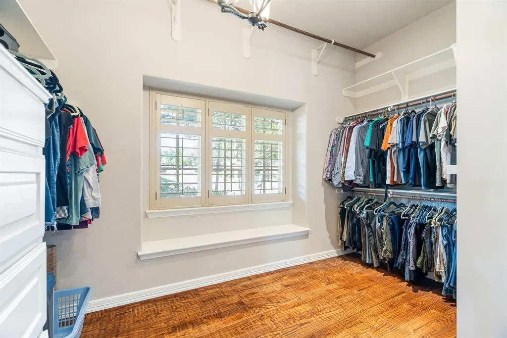 3305 Timber Glen Lane