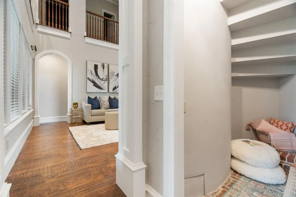 3305 Timber Glen Lane