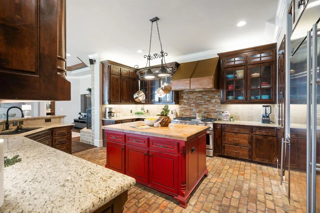 3305 Timber Glen Lane