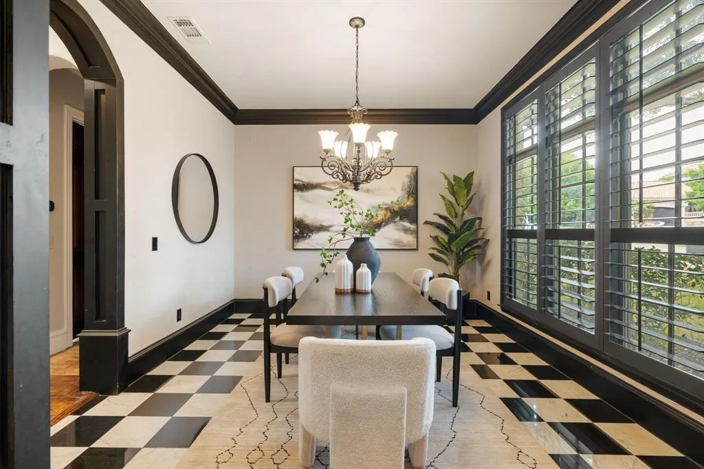 3305 Timber Glen Lane