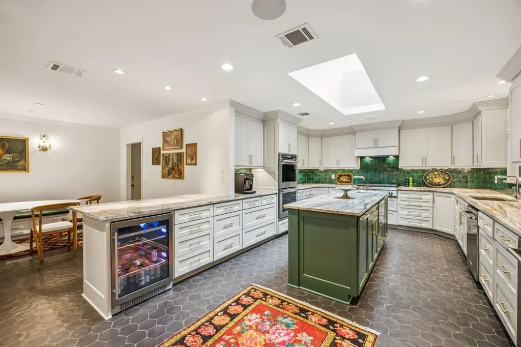5212 Castlewood Road
