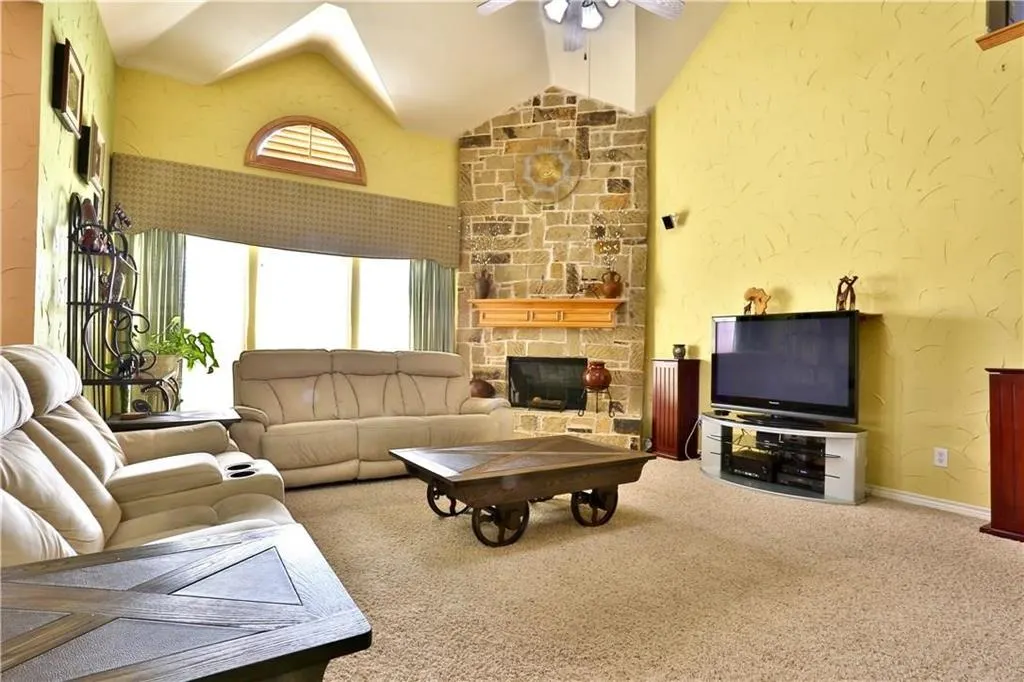 12039 Jasmine Lane