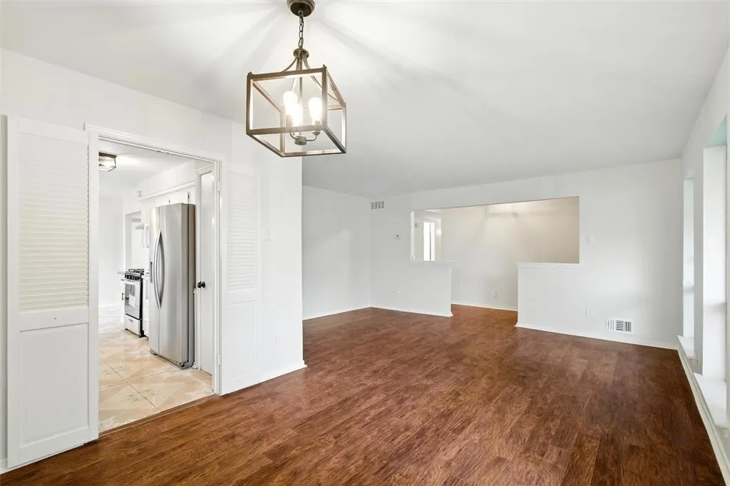 5823 Marview Lane