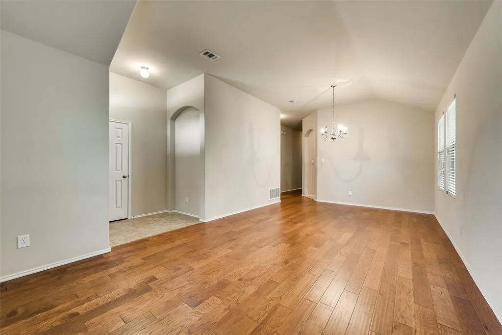5501 Crestwood Drive