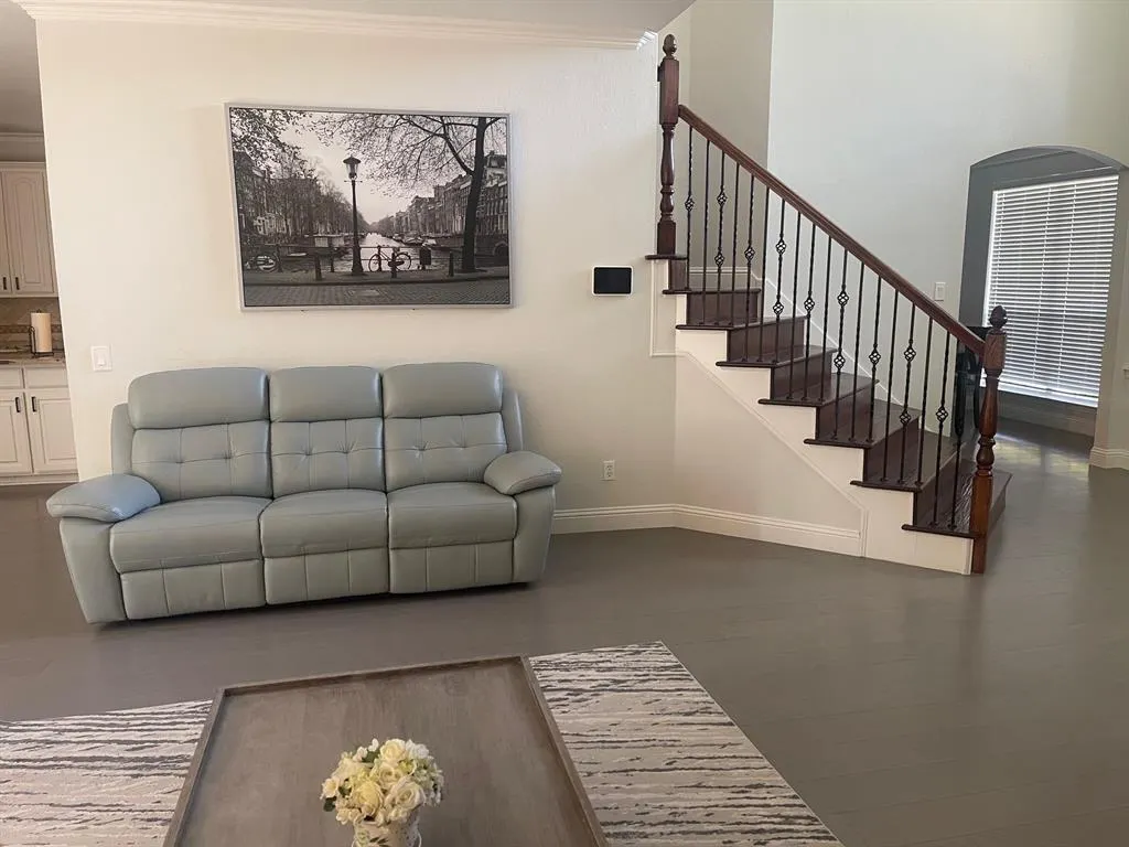 4304 Echo Bluff Drive