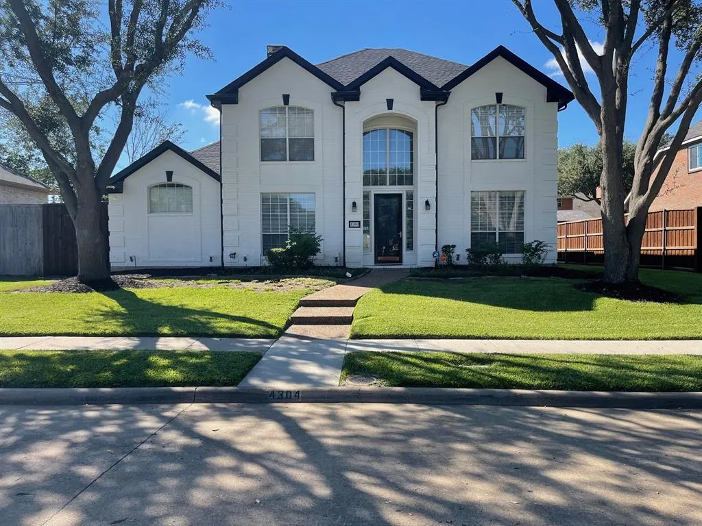 4304 Echo Bluff Drive