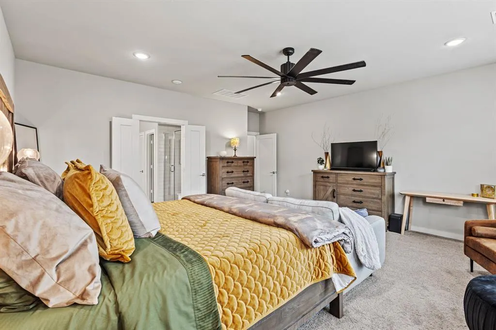 1900 Brentwood Lane
