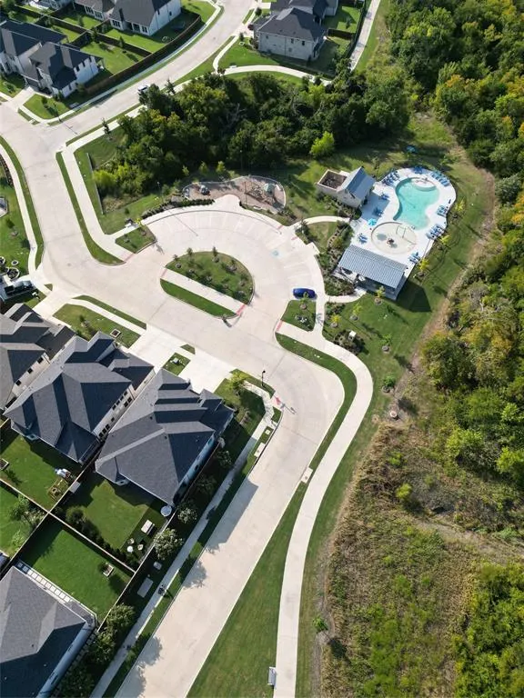 1900 Brentwood Lane