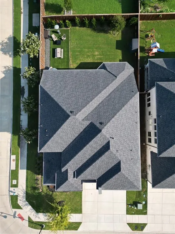 1900 Brentwood Lane