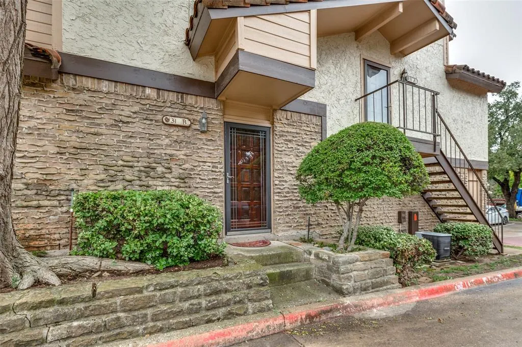 5626 Preston Oaks Road, #31B