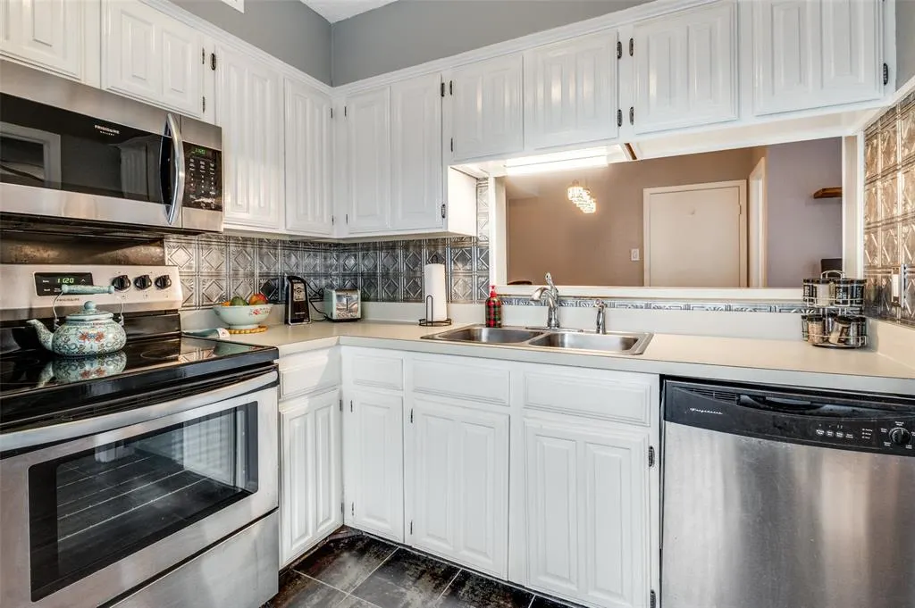 5626 Preston Oaks Road, #31B