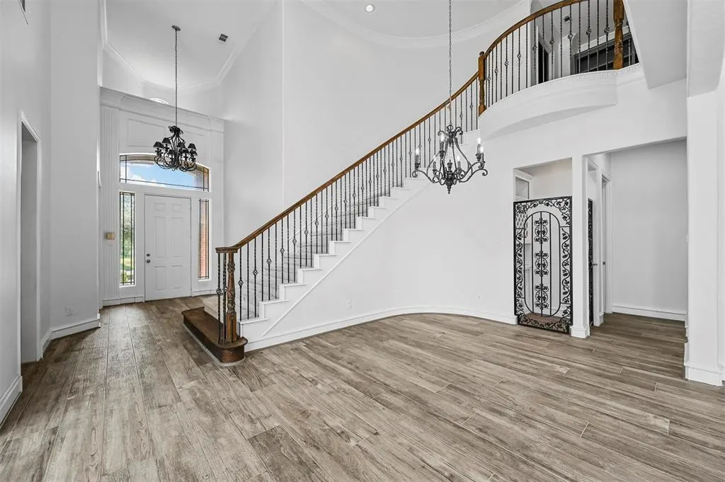 40 Clear Pond Drive