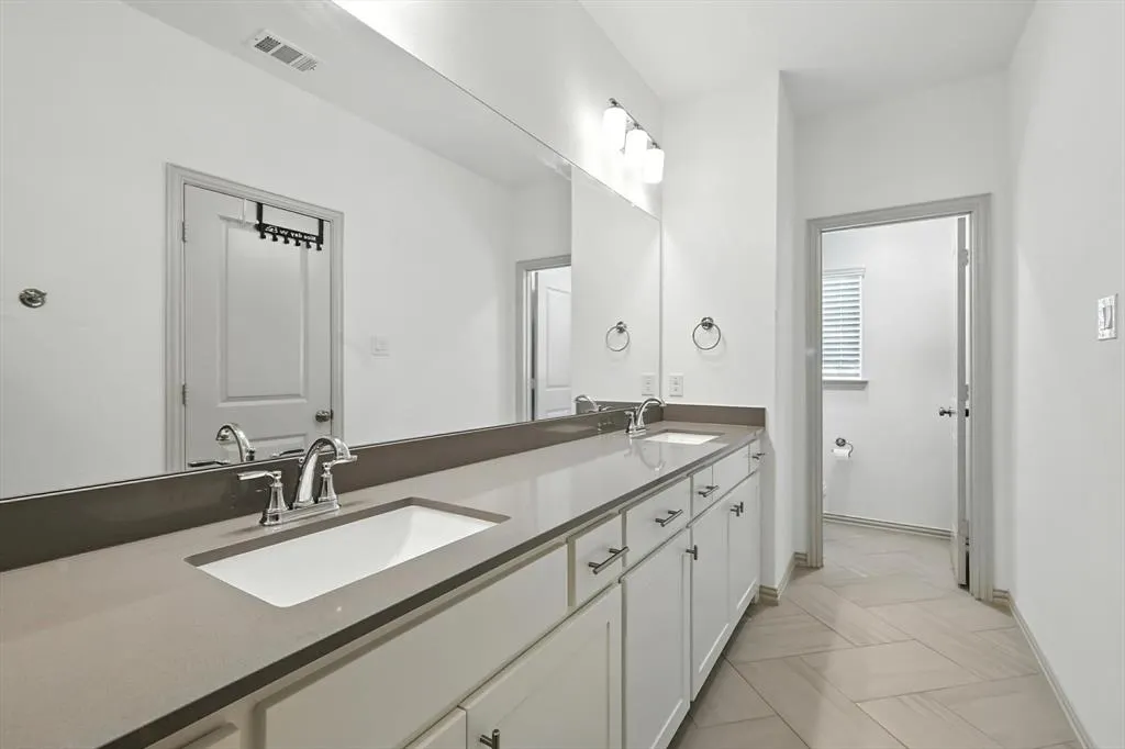 1331 Hill Country Place