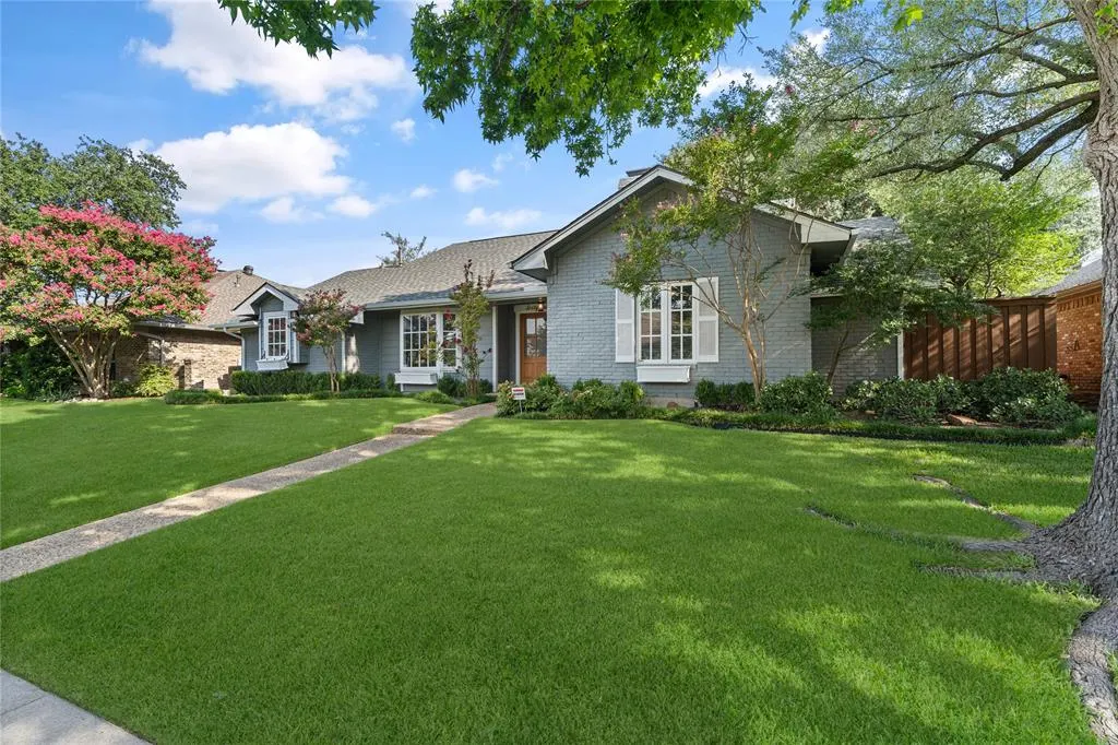 6135 Yellow Rock Trail