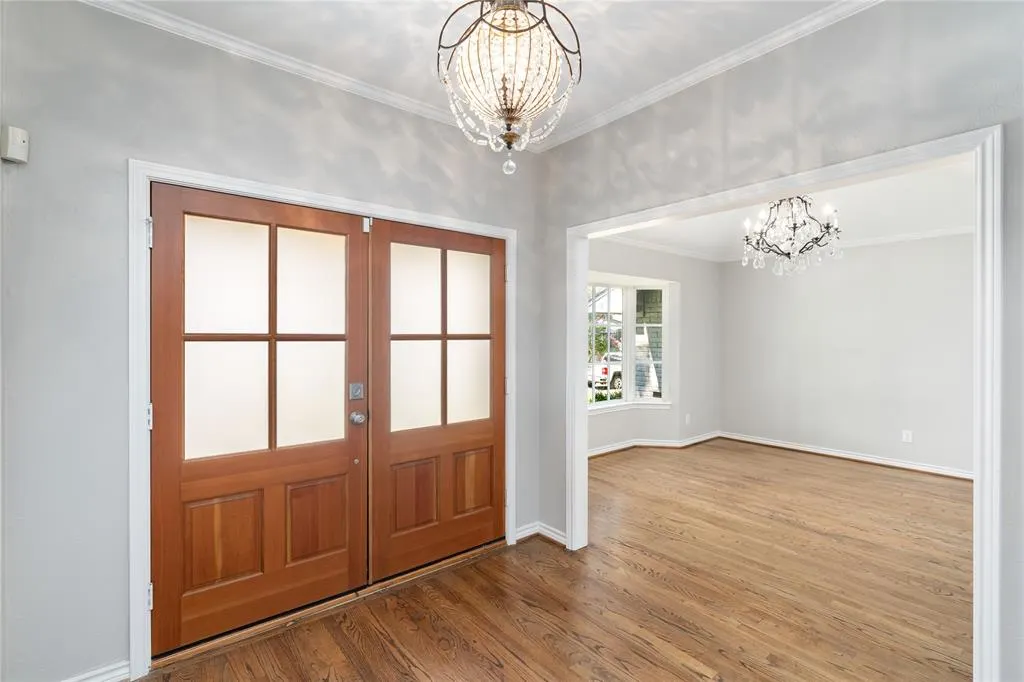 6135 Yellow Rock Trail