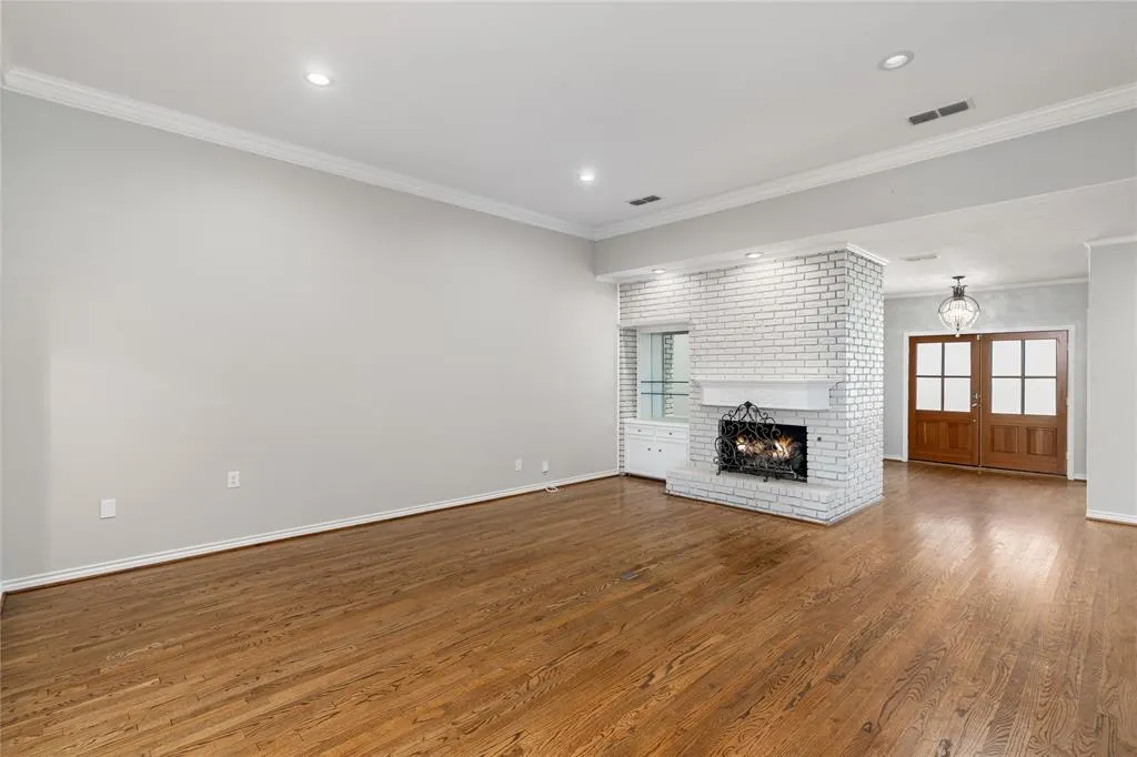 6135 Yellow Rock Trail