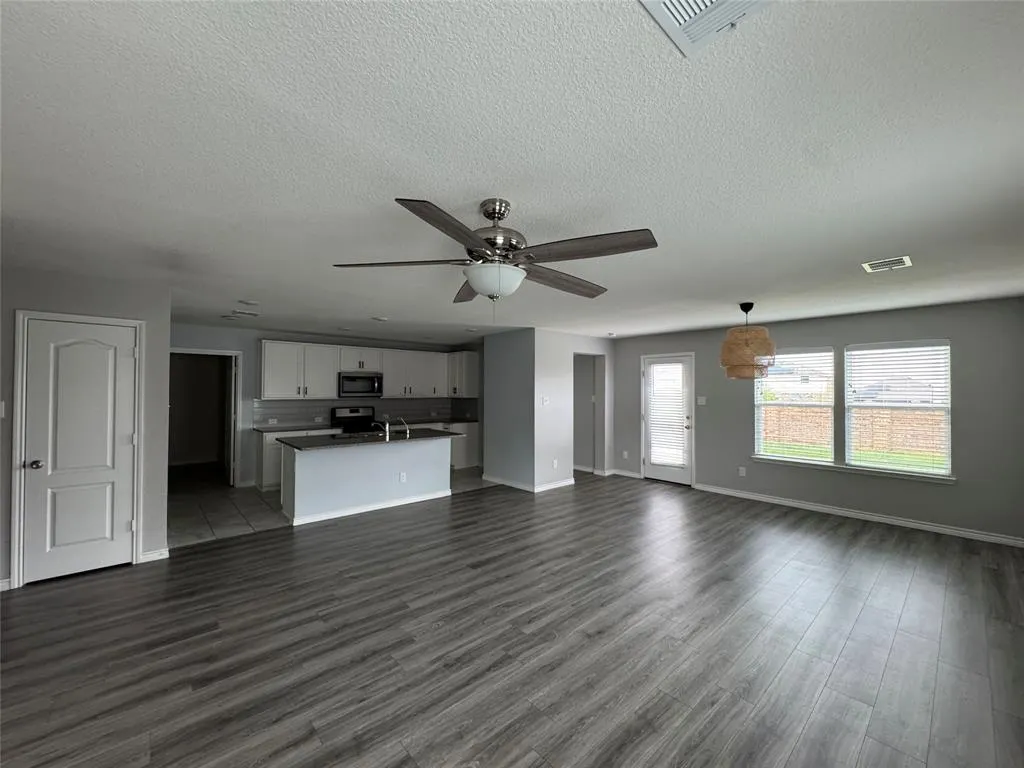 2757 Tobias Lane