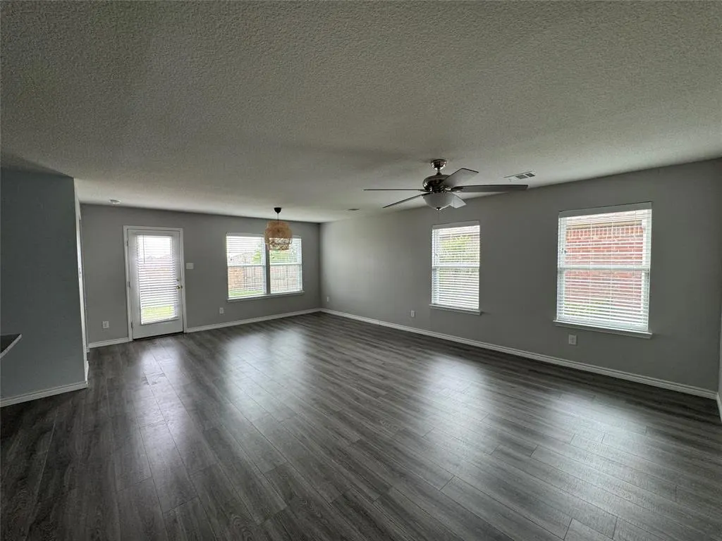 2757 Tobias Lane