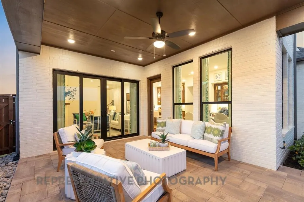 4233 Palomino Road