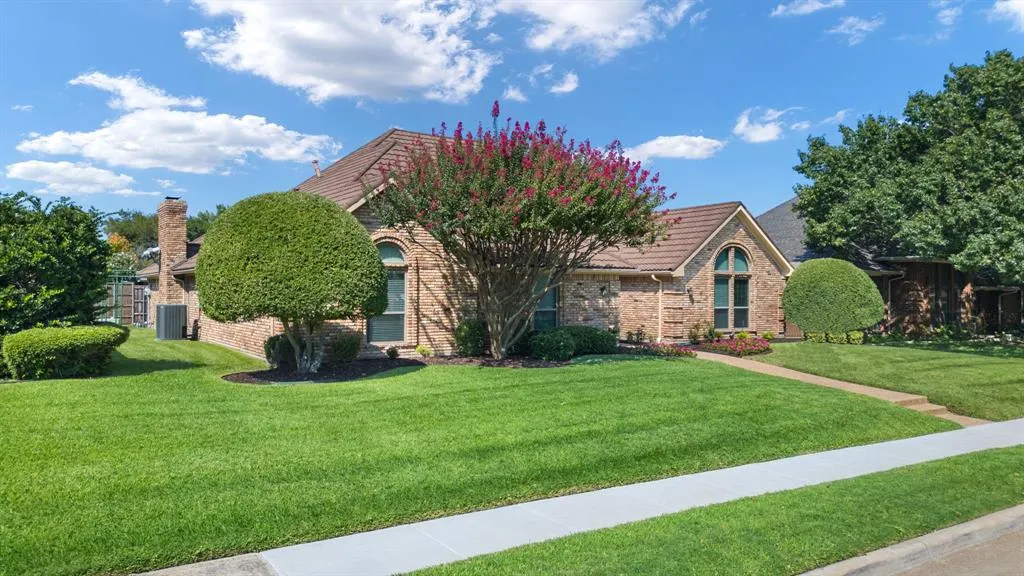 1505 Harrington Drive