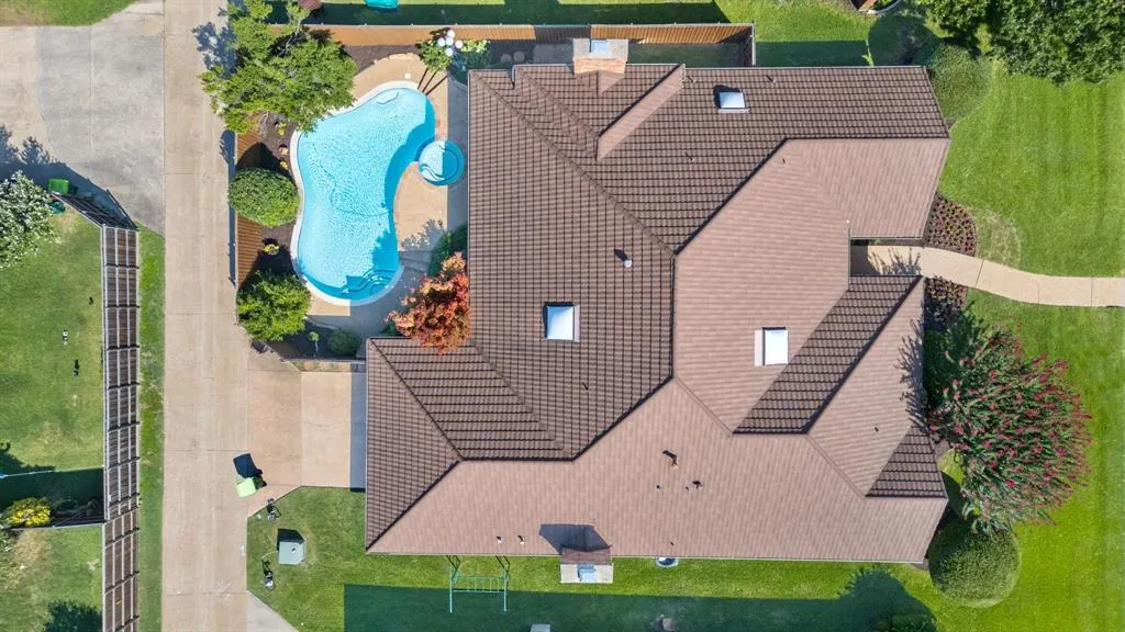 1505 Harrington Drive