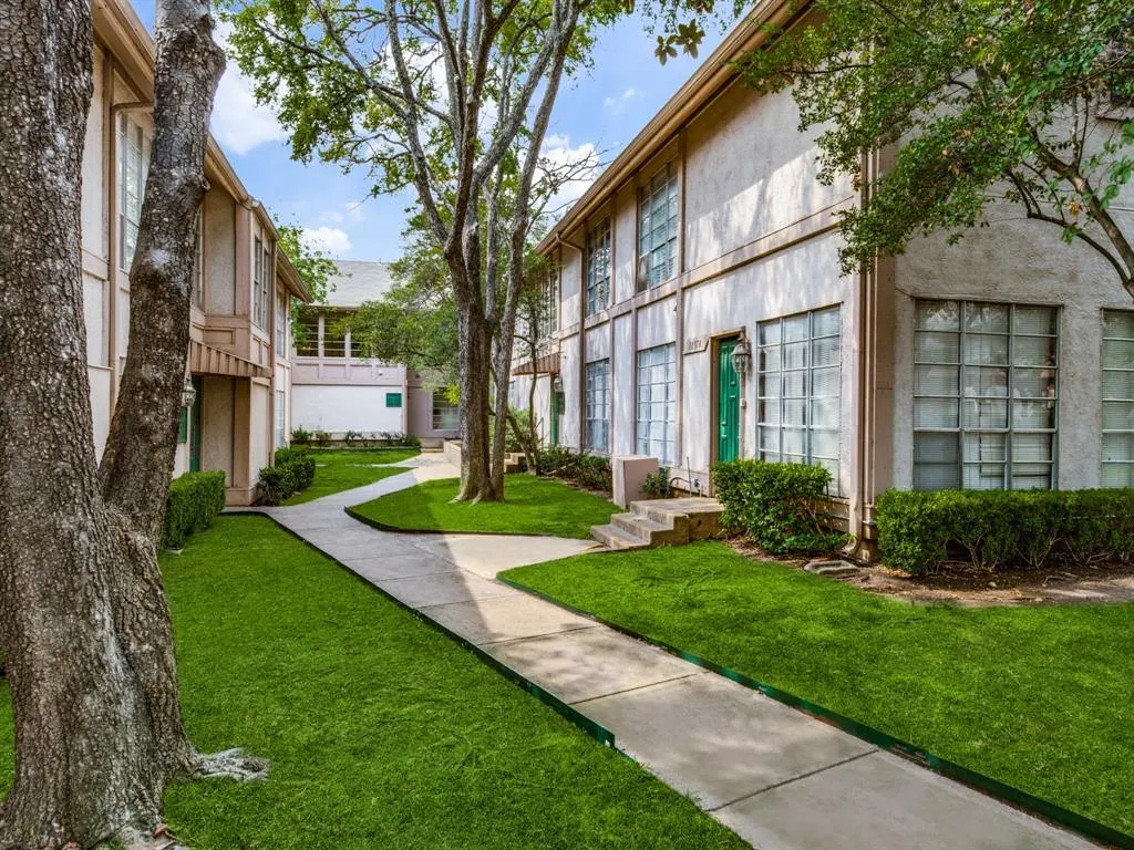 10578 High Hollows Drive, #266