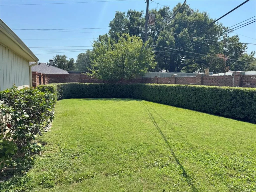 3784 Weeburn Drive