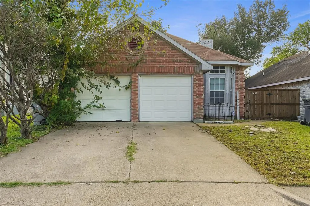 4215 Scarsdale Lane