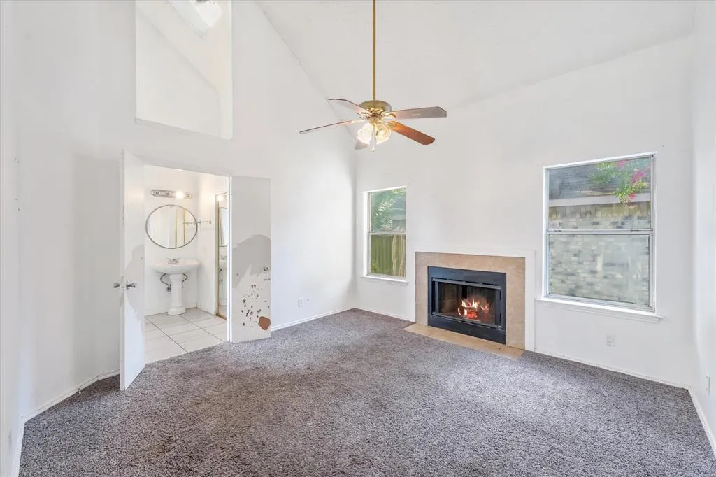 4215 Scarsdale Lane