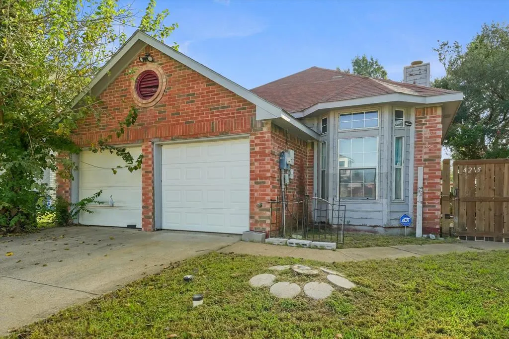 4215 Scarsdale Lane