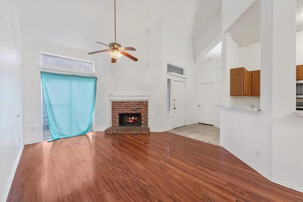 4215 Scarsdale Lane