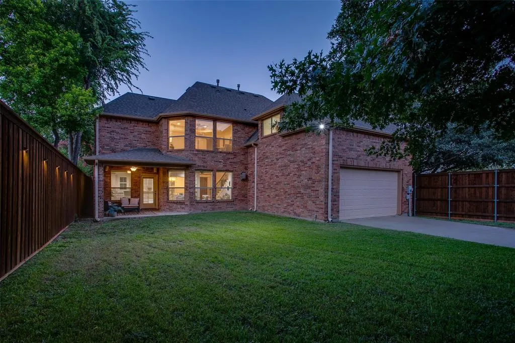 7238 Casa Loma Avenue