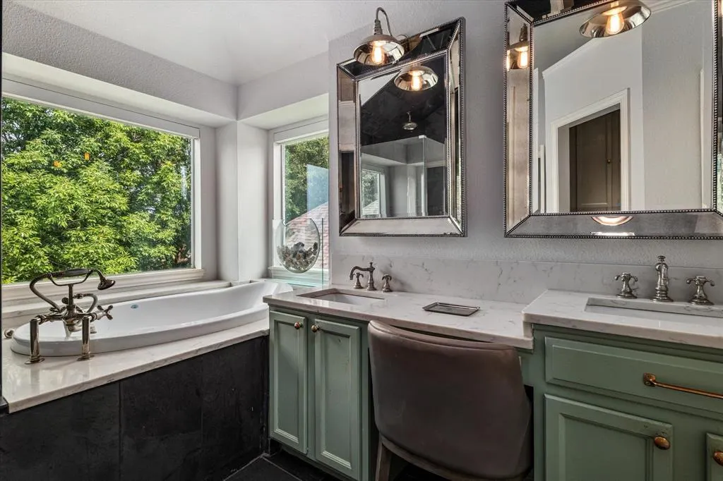 5341 Hidden Creek Lane