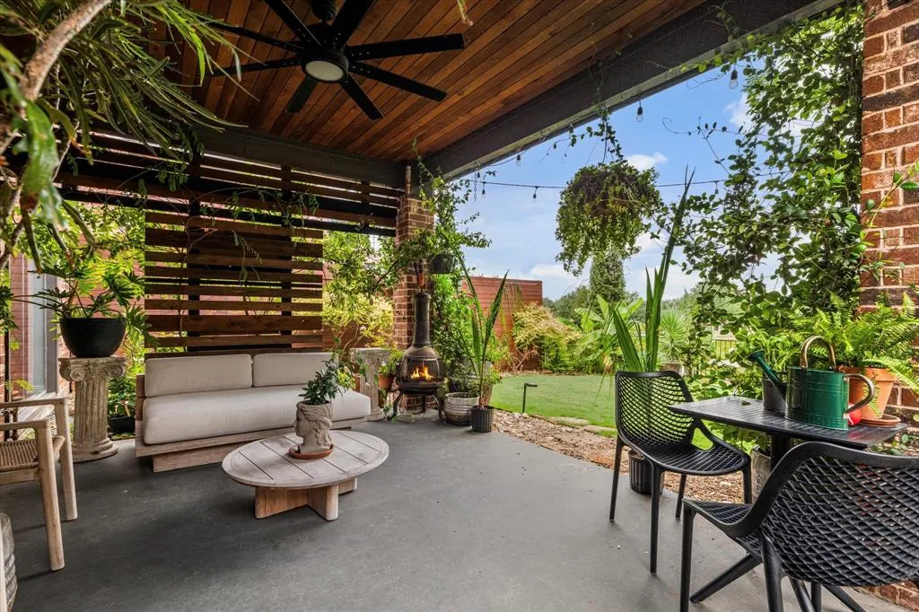 5341 Hidden Creek Lane