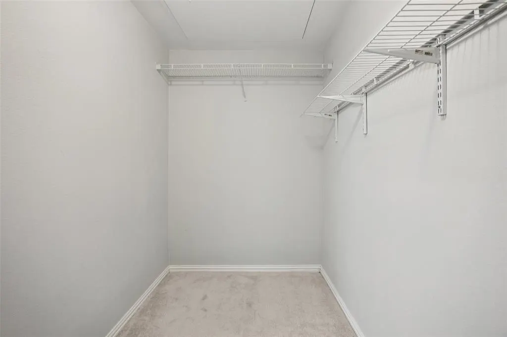 2305 Worthington Street, #322