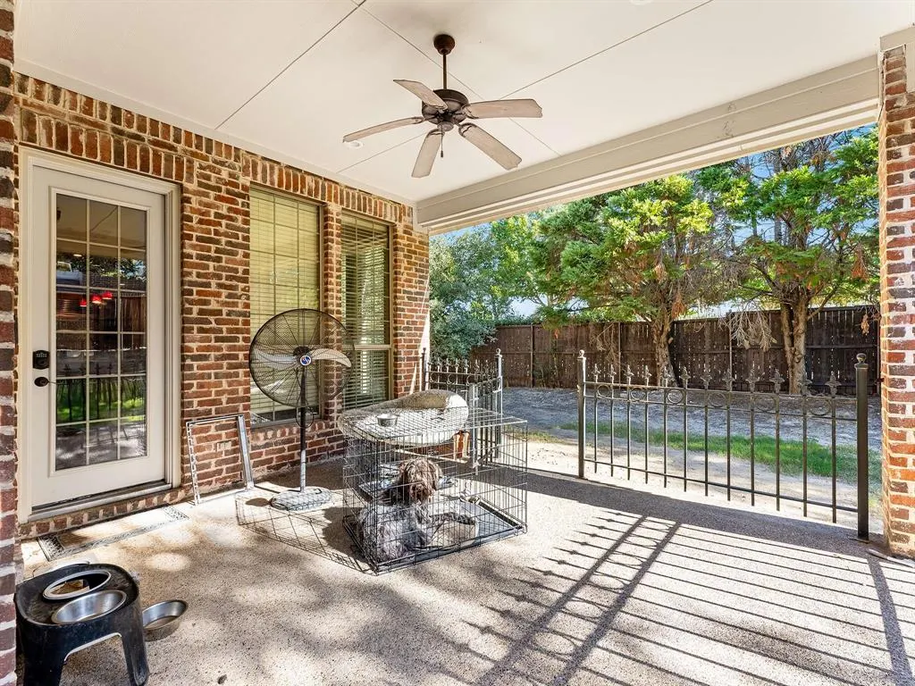 1604 Litchfield Drive