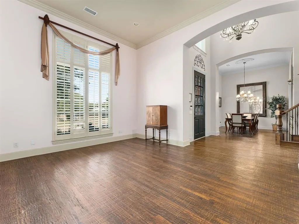 1604 Litchfield Drive