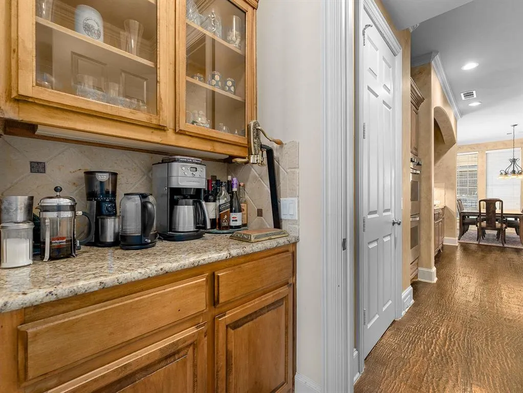 1604 Litchfield Drive